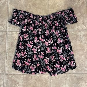 American Eagle Off the Shoulder Top